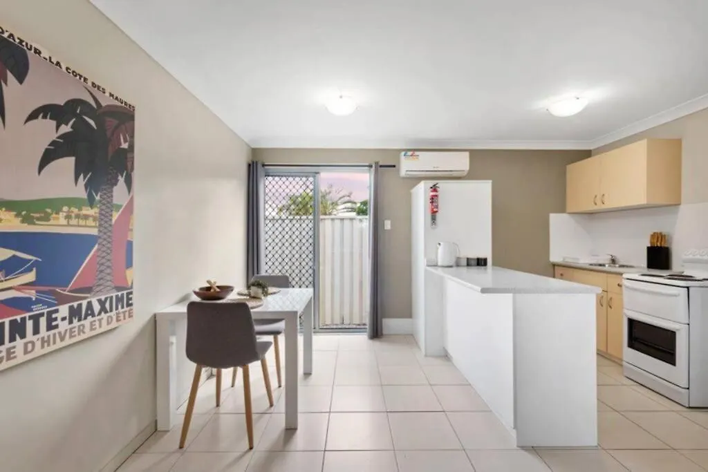 One Bedroom Holiday Rental In Scarborough 0*,  Australia